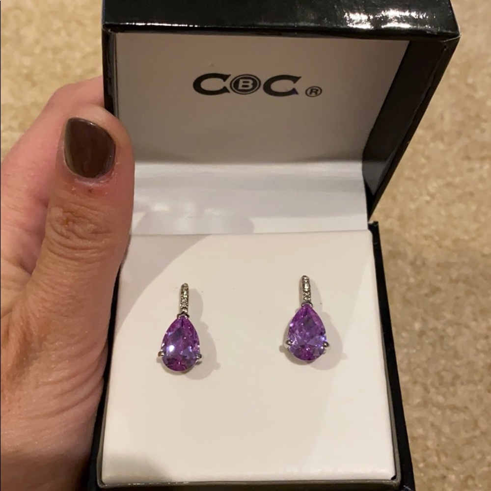 Beautiful purple / diamond earrings